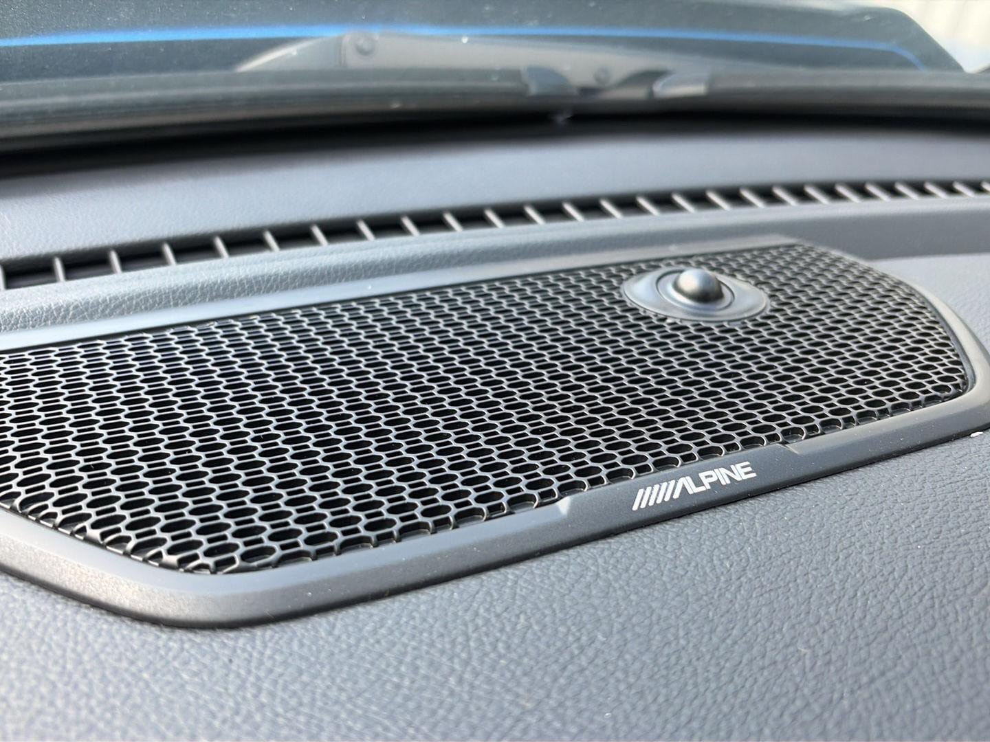 New 2026 RAM 1500 Laramie AWD/4WD image 16