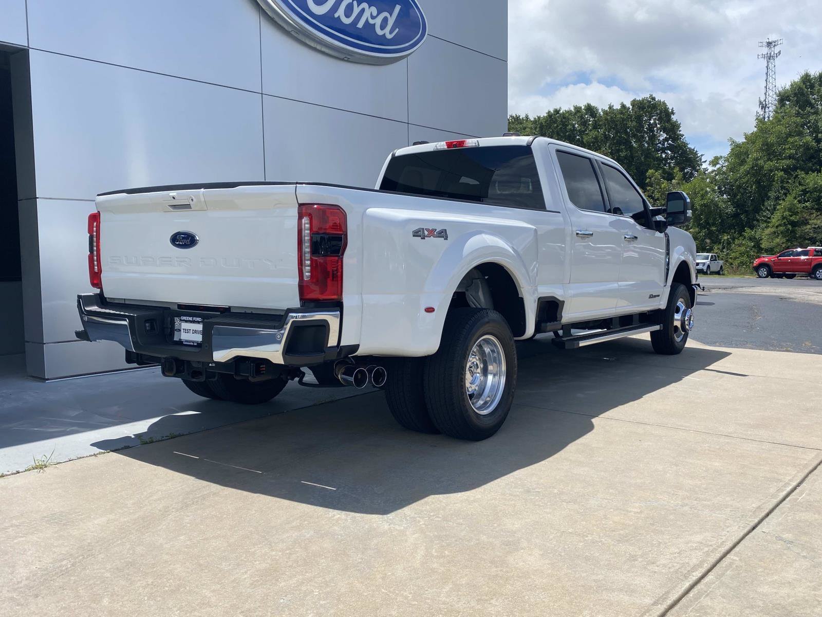 Used 2025 Ford F350 Lariat w/ Chrome Package AWD/4WD image 4