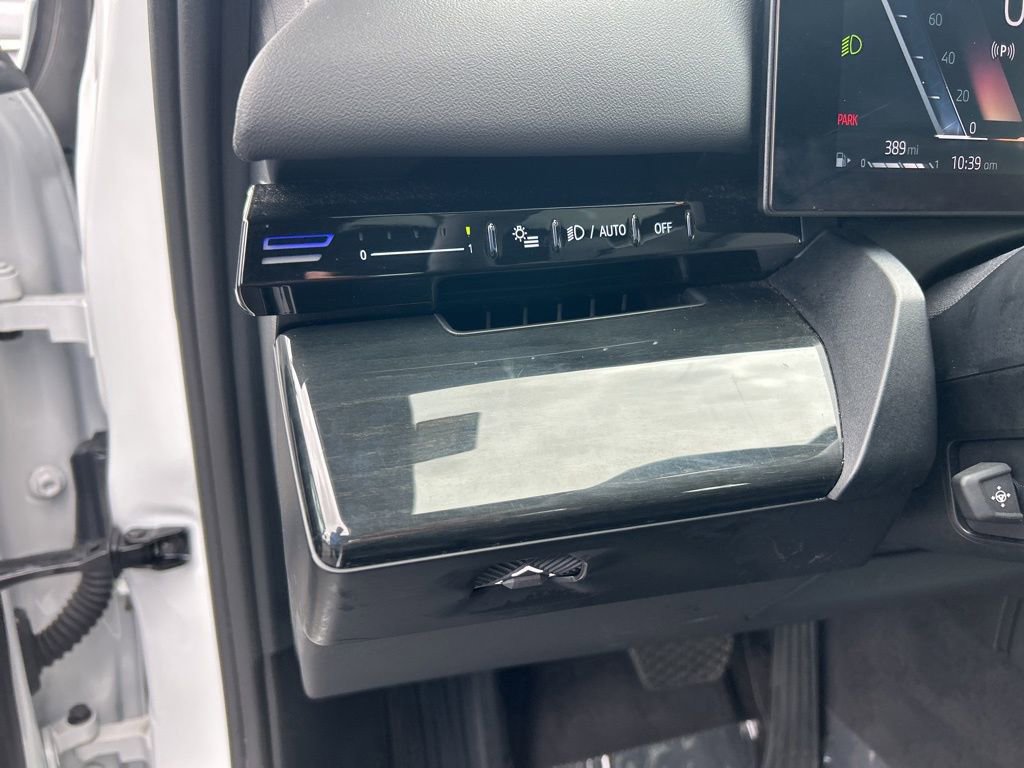 Used 2025 BMW 530i image 37