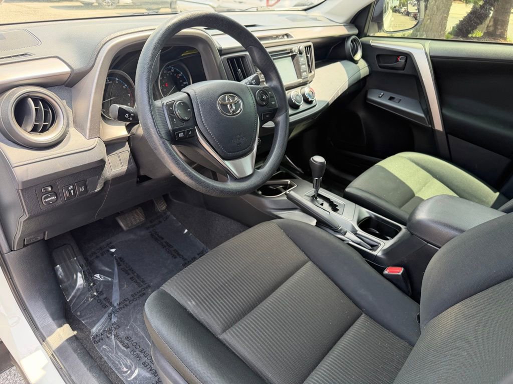 Used 2018 Toyota RAV4 LE w/ Carpet Mat Package FWD image 12
