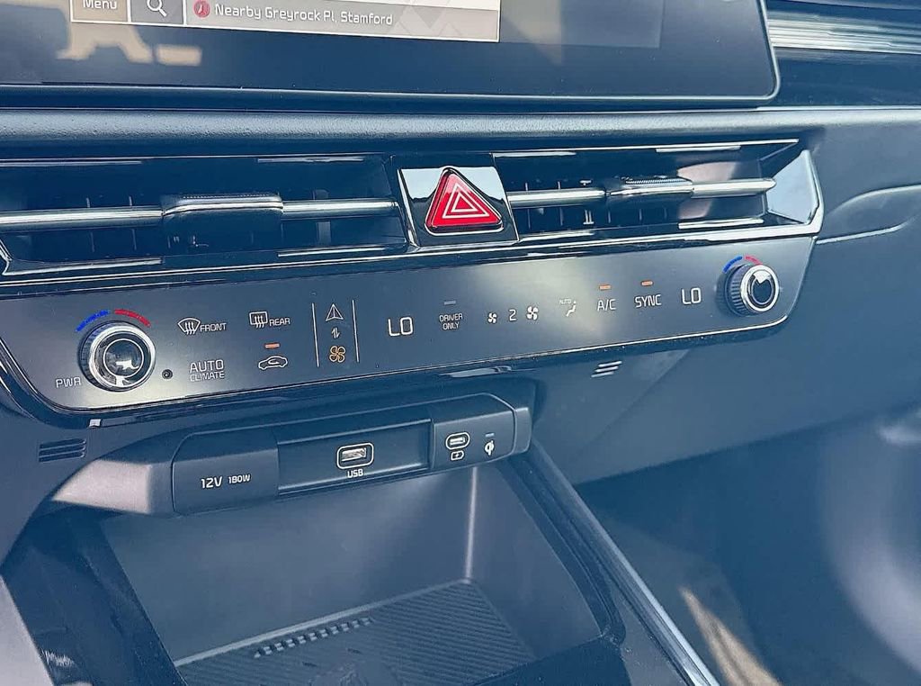 New 2025 Kia Niro SX Touring image 25