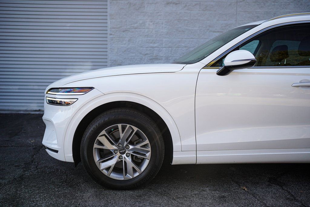 Used 2023 Genesis GV70 2.5T Select image 11