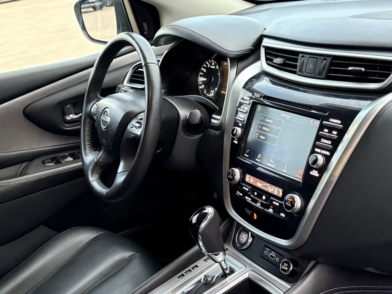 Used 2023 Nissan Murano SV image 41