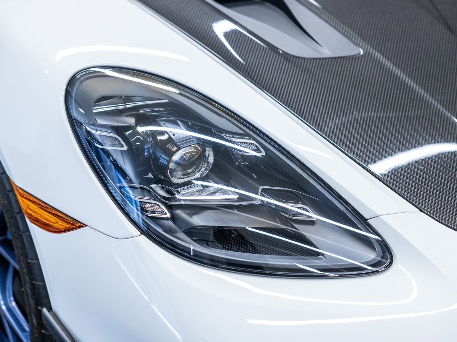 Certified 2025 Porsche 718 Cayman GT4 RS RWD image 13