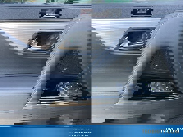 Used 2024 Lexus LX 600 F Sport image 46