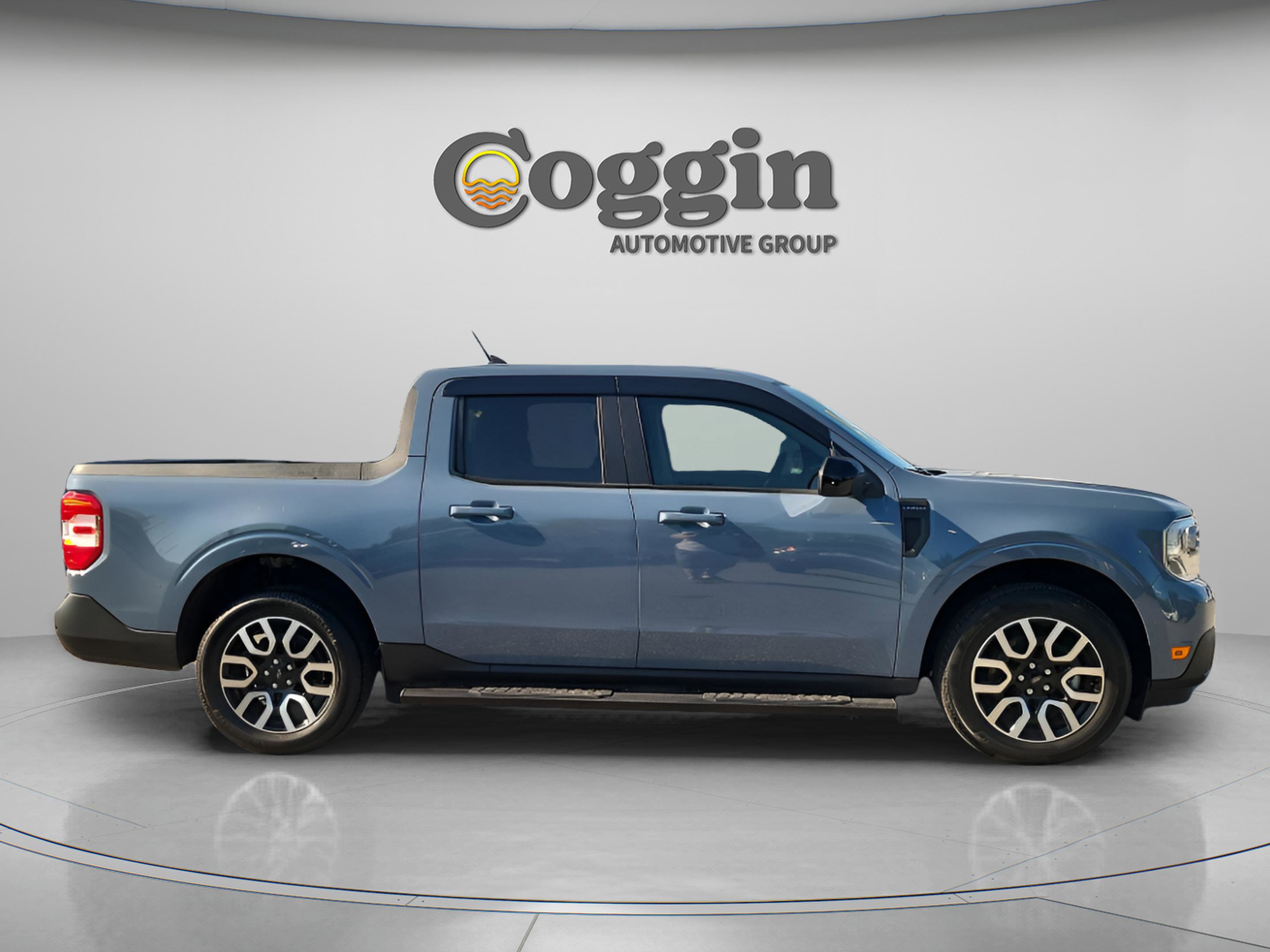 Used 2024 Ford Maverick Lariat w/ 4K Tow Package image 2