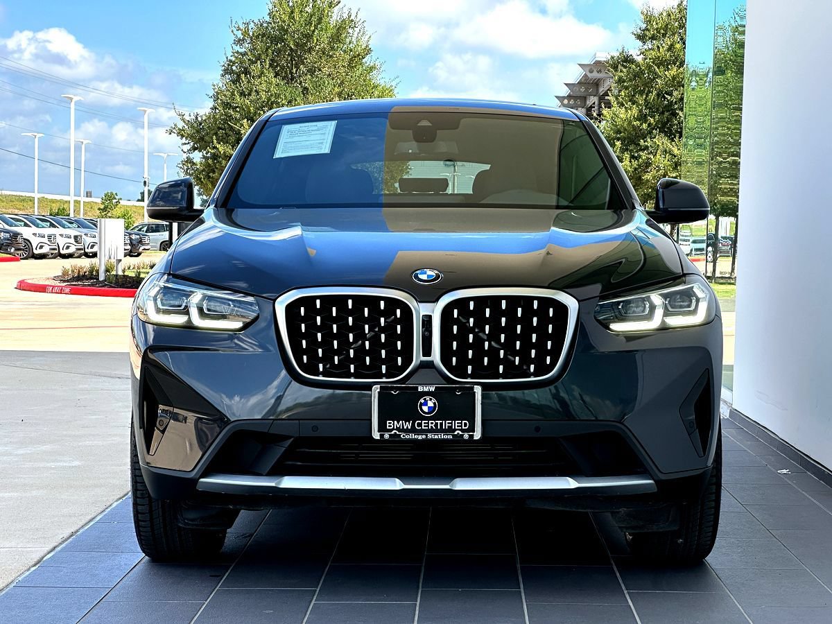 Used 2024 BMW X4 xDrive30i w/ Parking Assistance Package AWD/4WD image 5