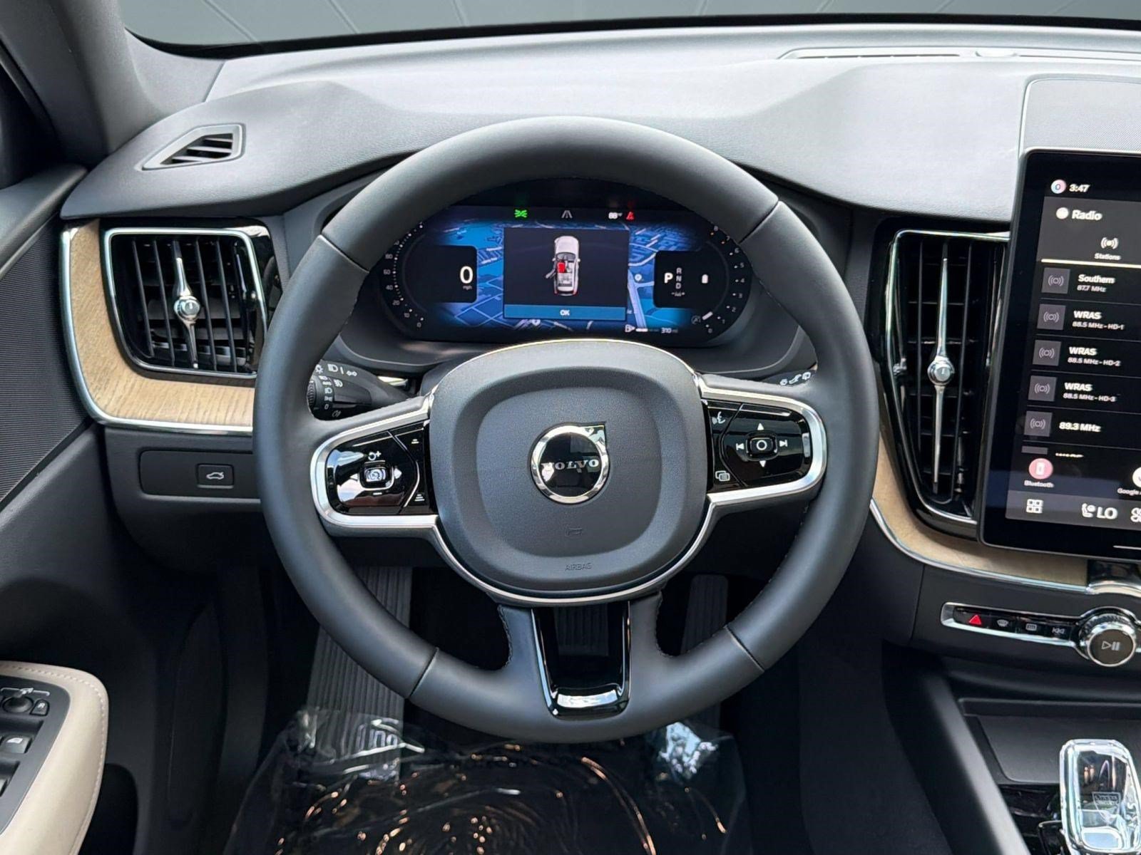 New 2026 Volvo XC60 B5 Plus w/ Climate Package AWD/4WD image 11