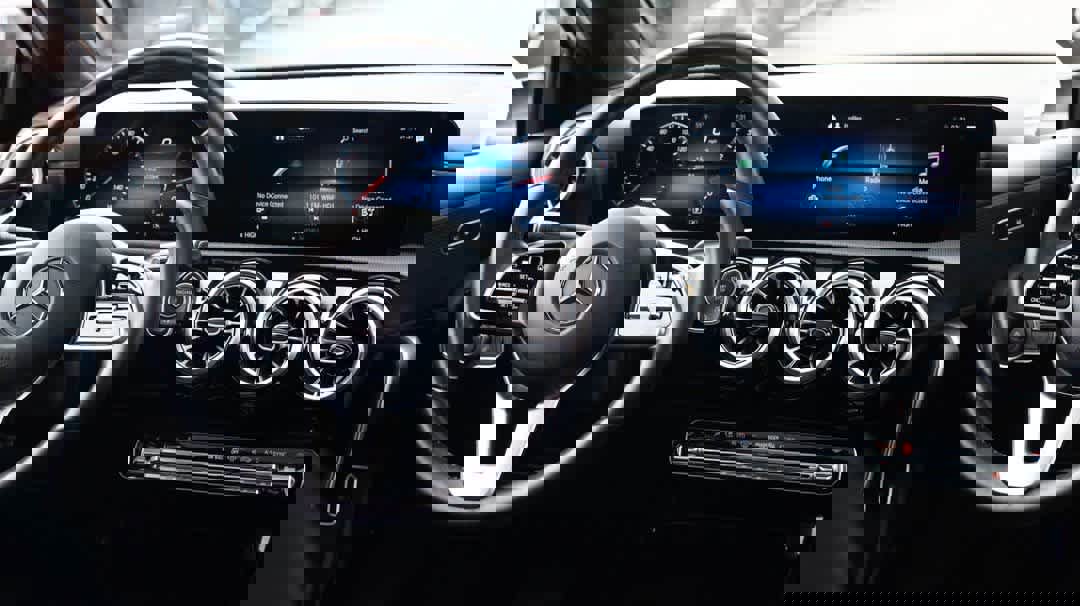 Certified 2022 Mercedes-Benz A 220 4MATIC image 18