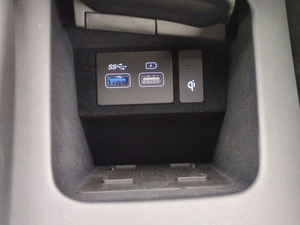 Used 2025 Genesis GV70 3.5T Sport w/ Sport Advanced Package image 23