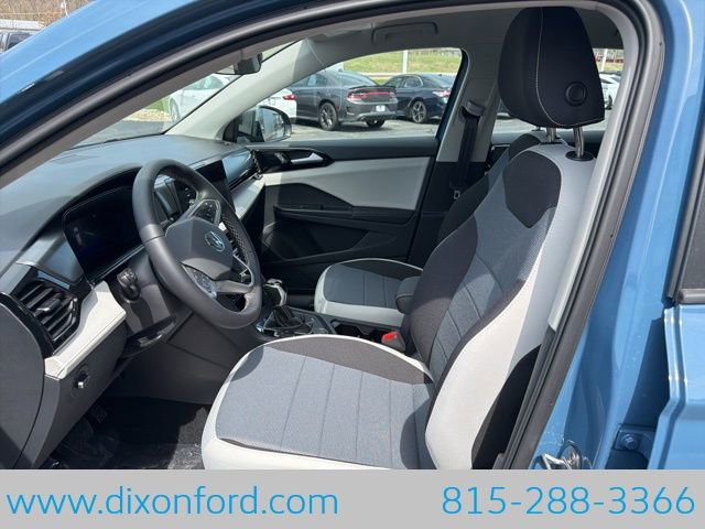 New 2026 Volkswagen Taos S image 9