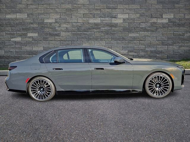 New 2026 BMW 750e xDrive AWD/4WD image 7