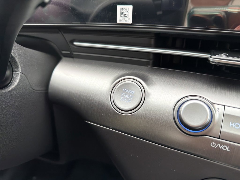 New 2026 Hyundai Kona SE image 32