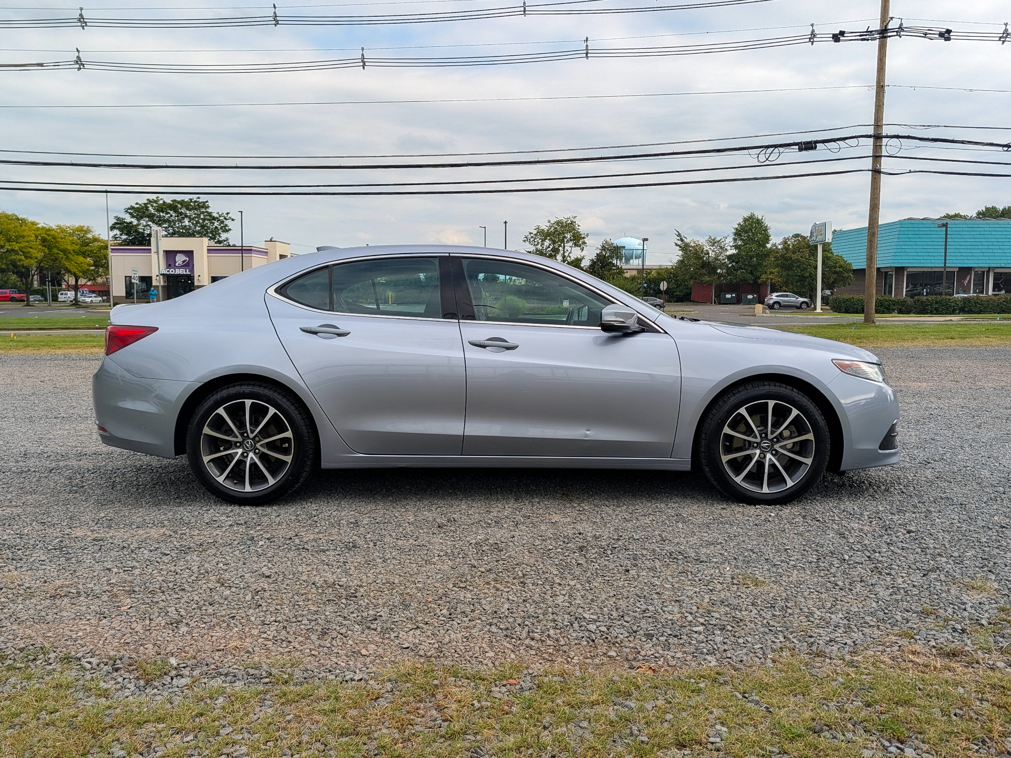 Used 2016 Acura TLX w/ Technology Package AWD/4WD image 4