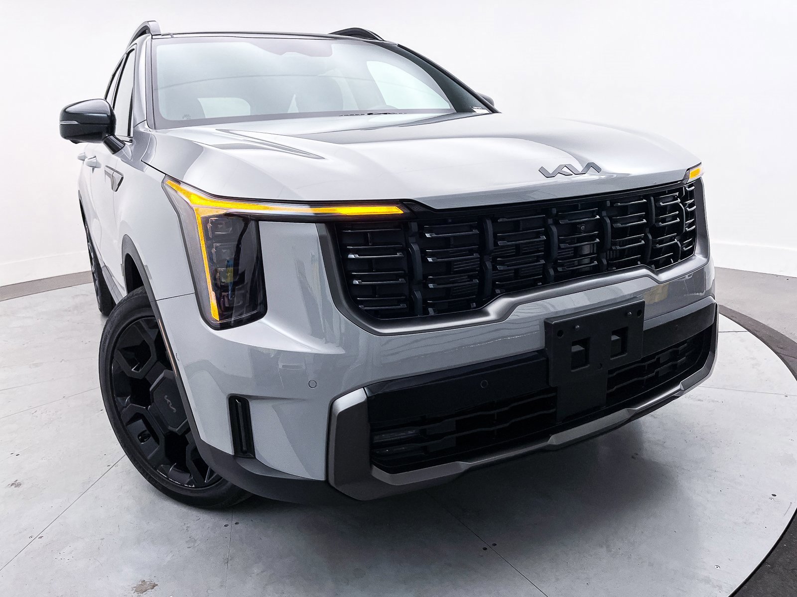 Used 2025 Kia Sorento SX Prestige image 3