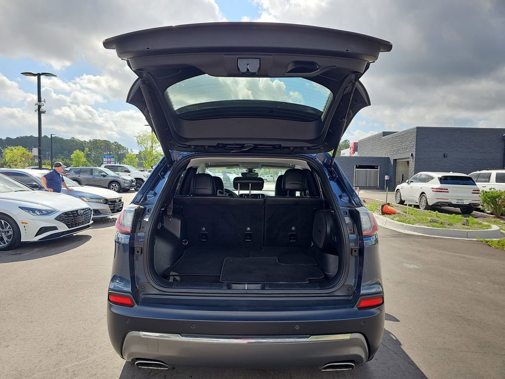 Used 2019 Jeep Cherokee Limited AWD/4WD image 17