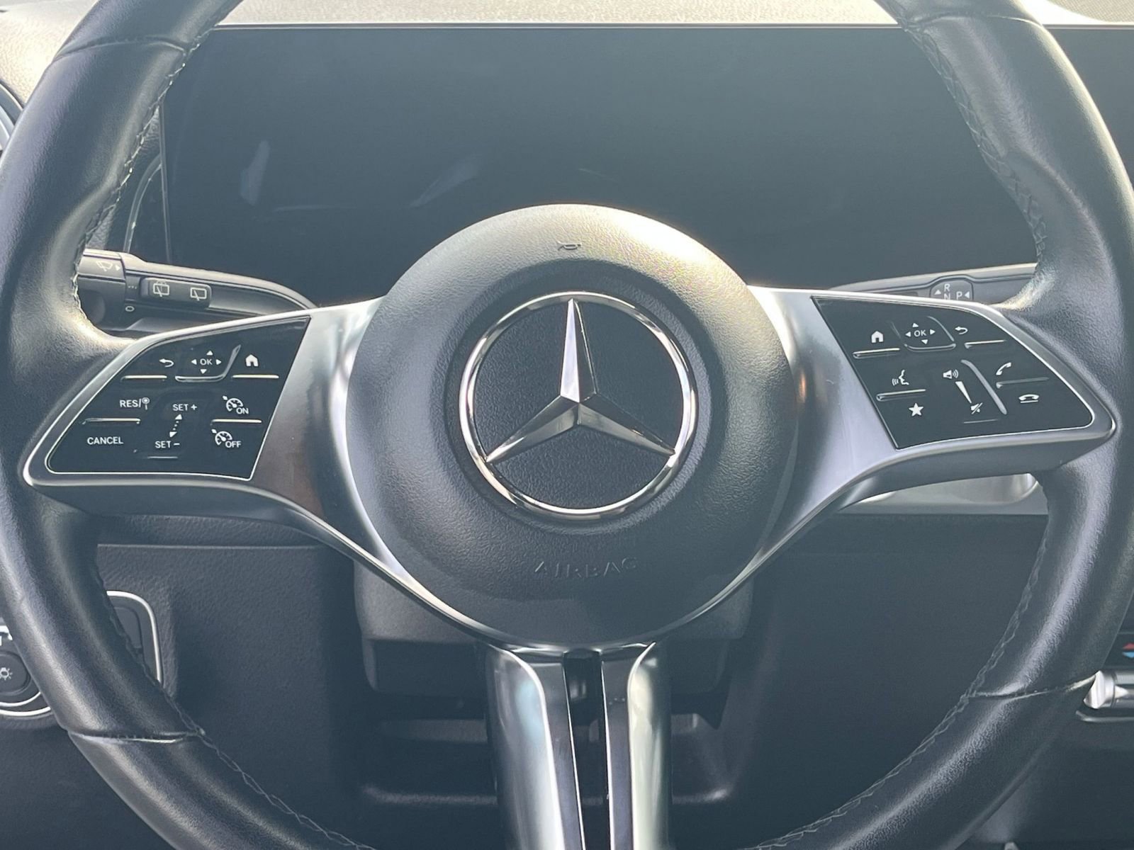 Used 2024 Mercedes-Benz EQB 250+ image 32