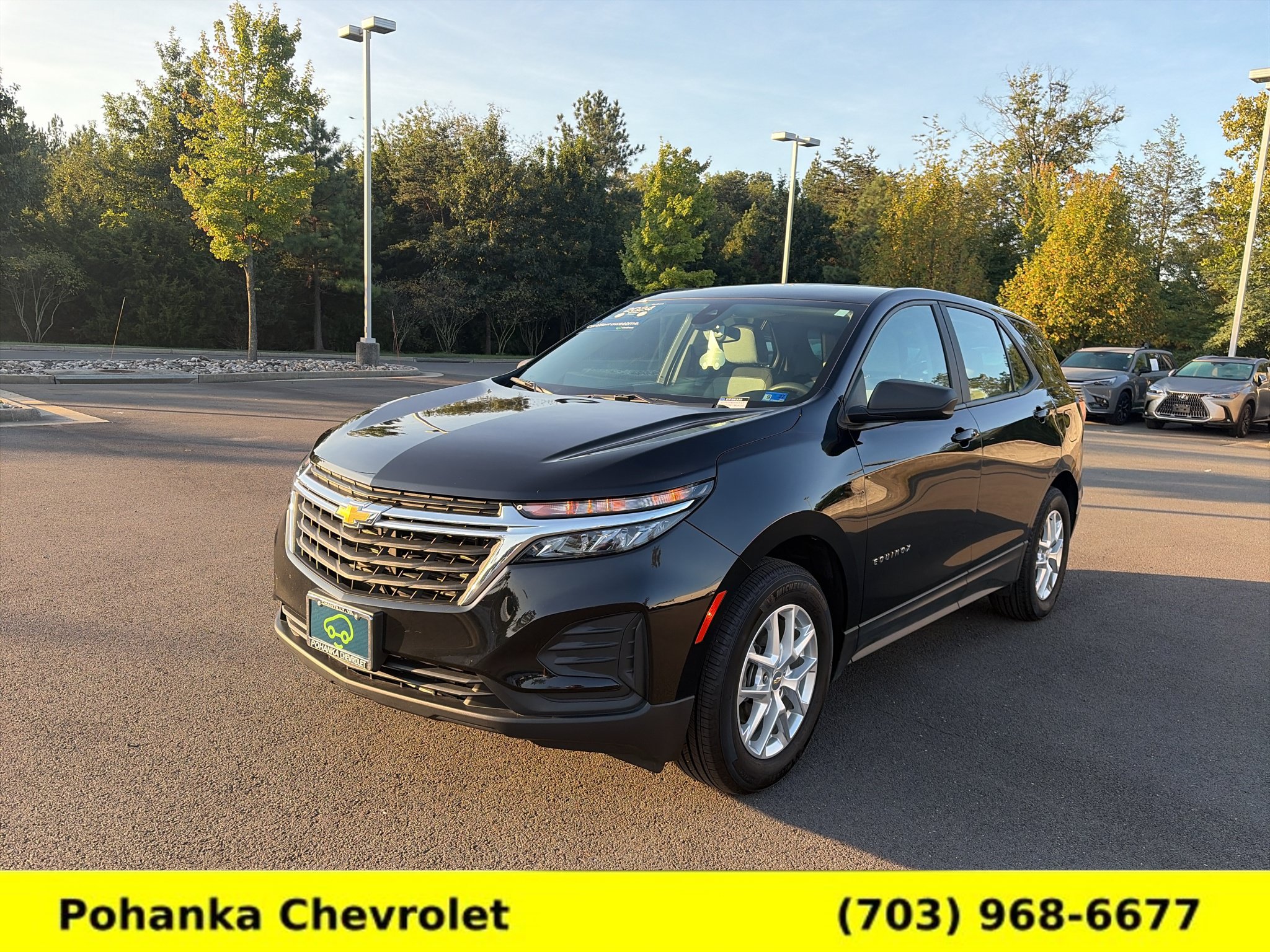 Certified 2024 Chevrolet Equinox LS w/ Driver Confidence II Package FWD image 3