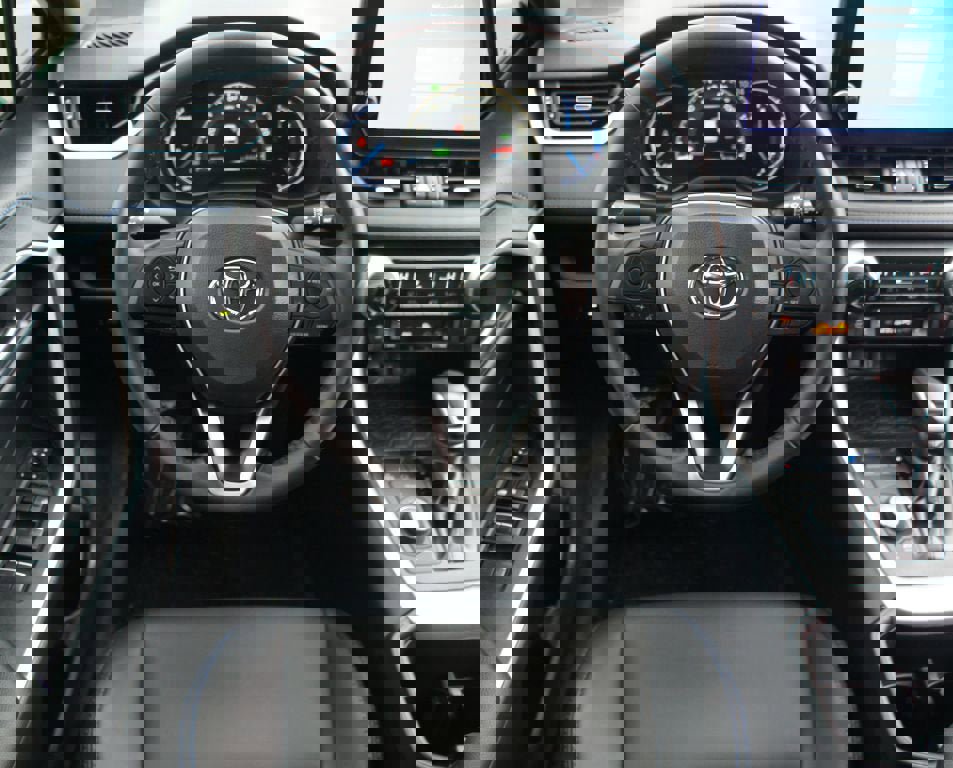 Used 2024 Toyota RAV4 XSE w/ Weather Package image 5