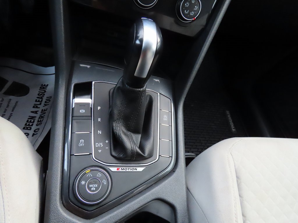 Used 2018 Volkswagen Tiguan S image 30
