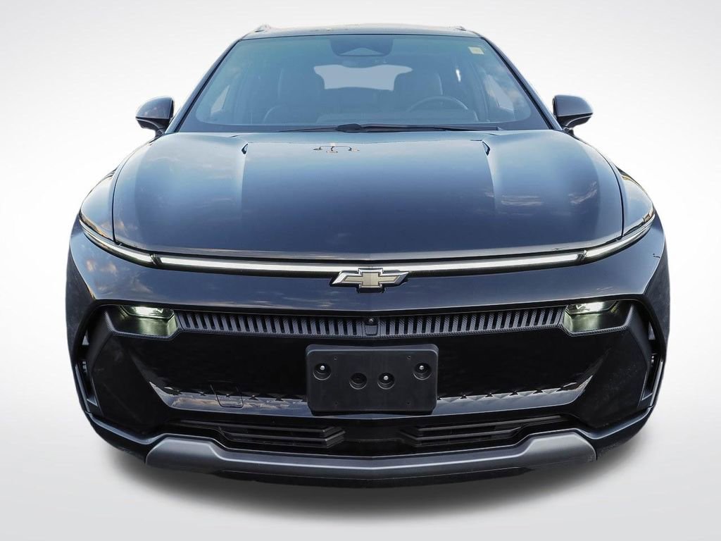 Used 2025 Chevrolet Equinox EV LT w/ Convenience Package FWD image 2