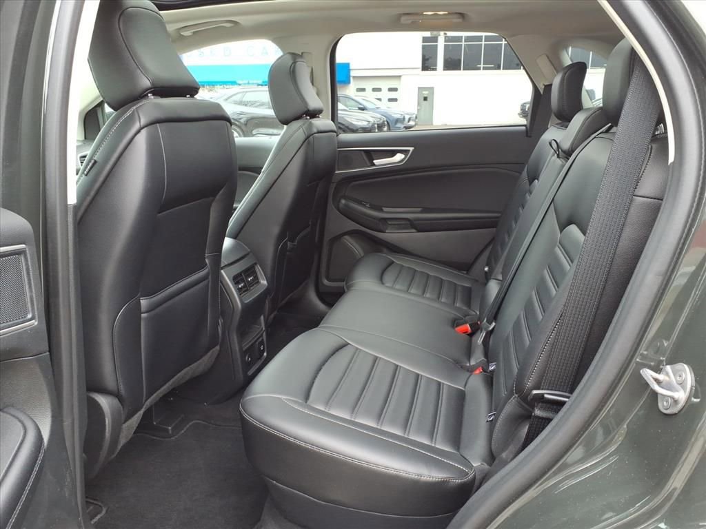 Used 2023 Ford Edge SEL w/ Convenience Package image 11