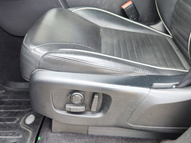 Used 2019 Land Rover Discovery HSE Luxury image 23