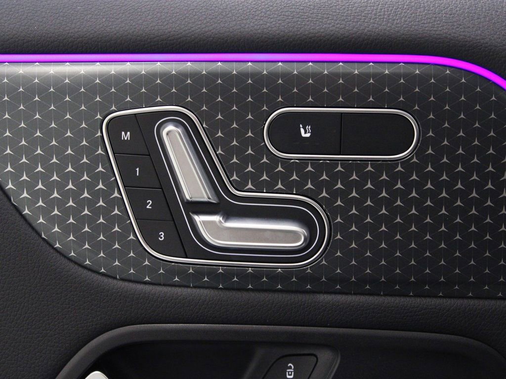 Certified 2025 Mercedes-Benz GLA 250 4MATIC image 23