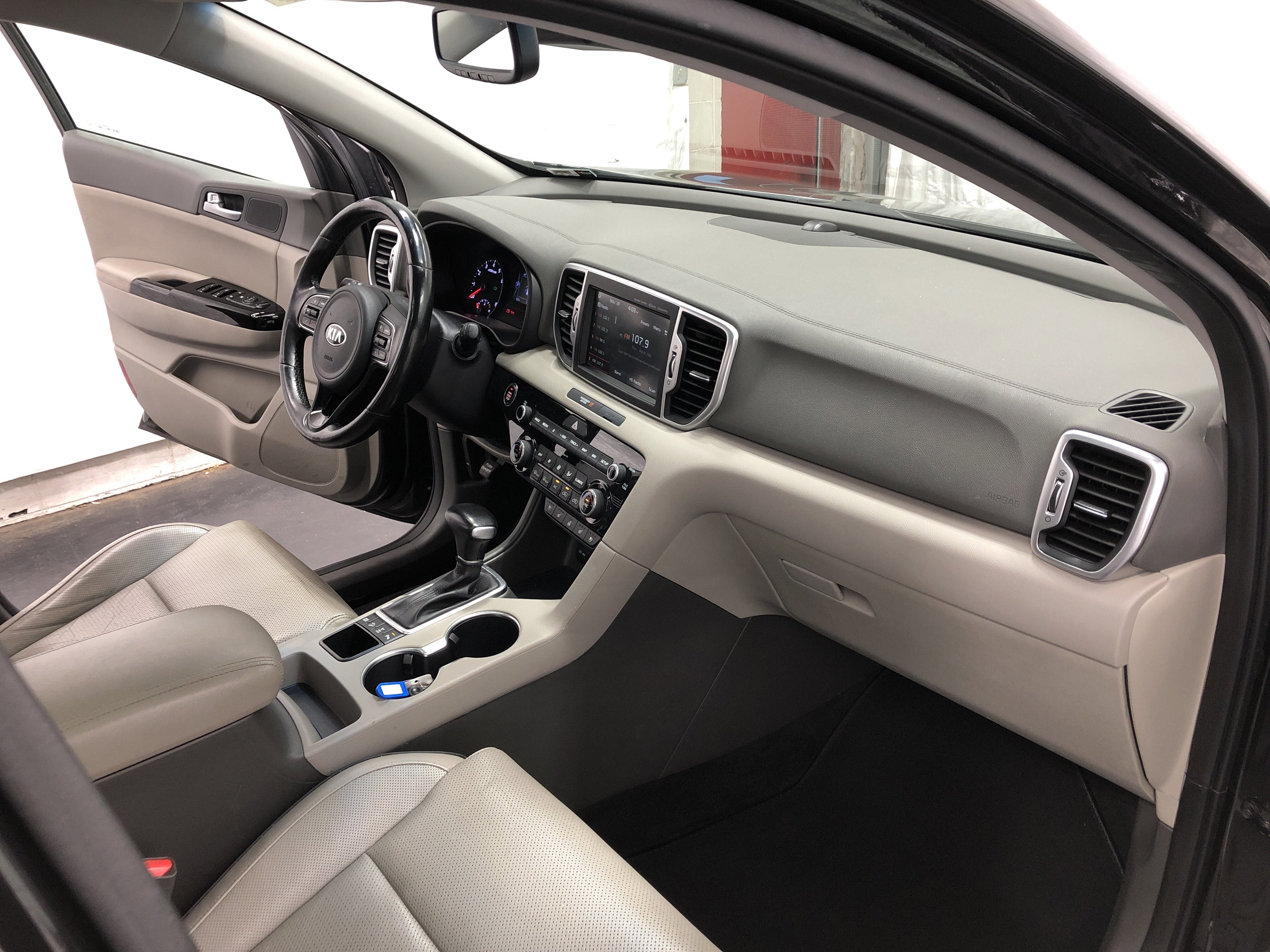 Used 2018 Kia Sportage EX w/ EX Technology Package image 14