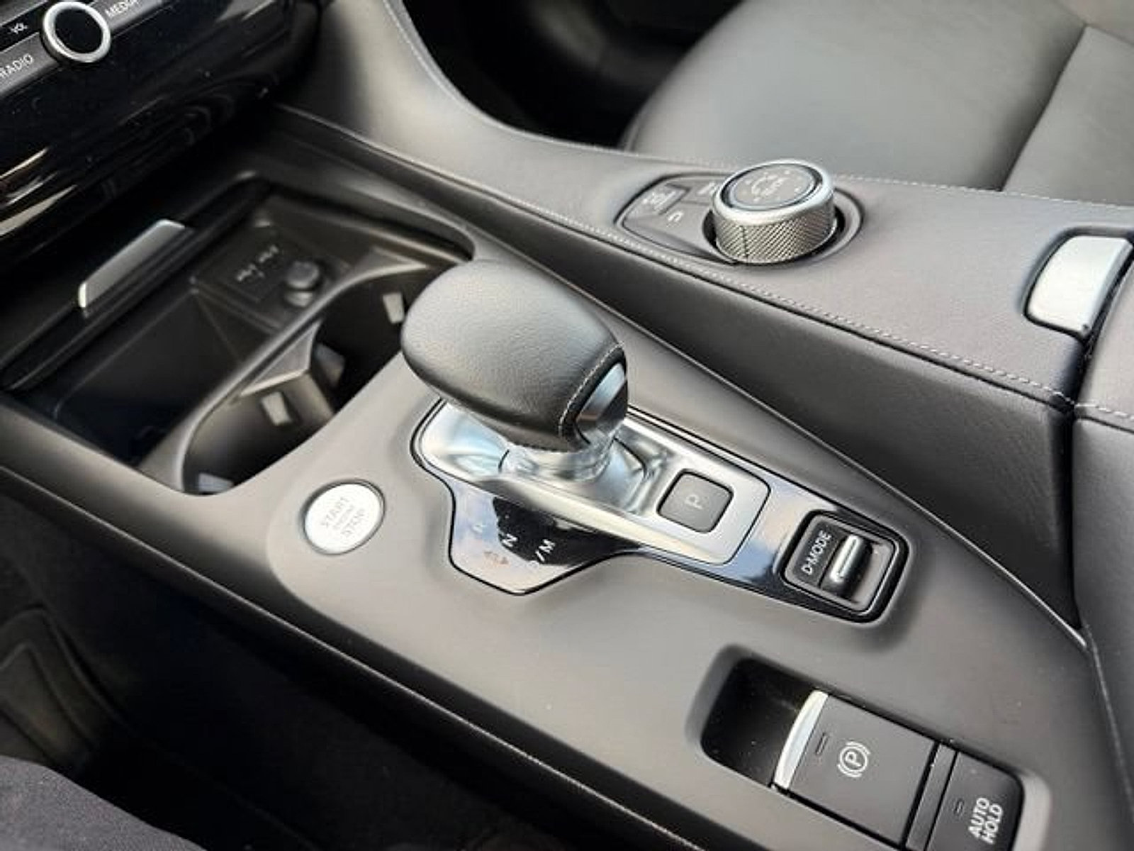 Used 2020 INFINITI QX50 Essential w/ Edition 30 Package AWD/4WD image 17