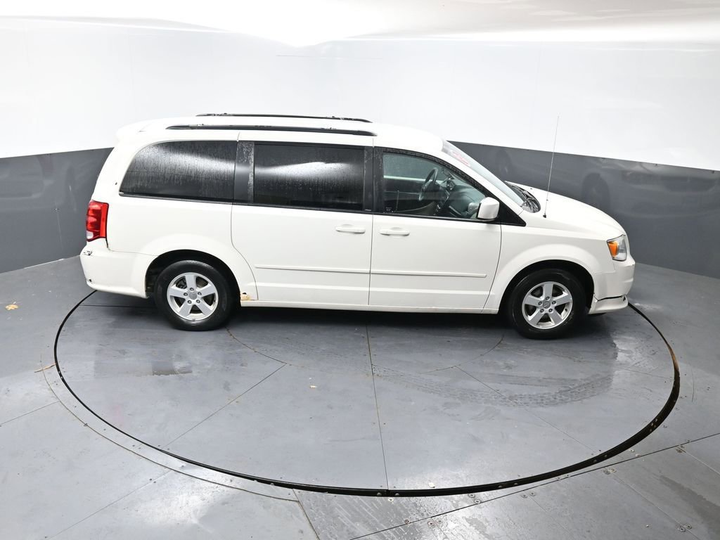 Used 2013 Dodge Grand Caravan SXT image 39