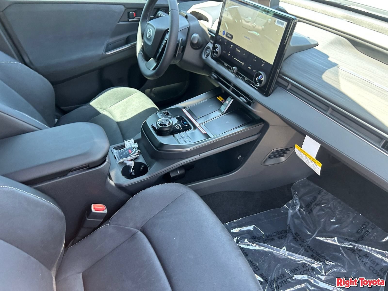 New 2026 Toyota C-HR AWD/4WD image 14