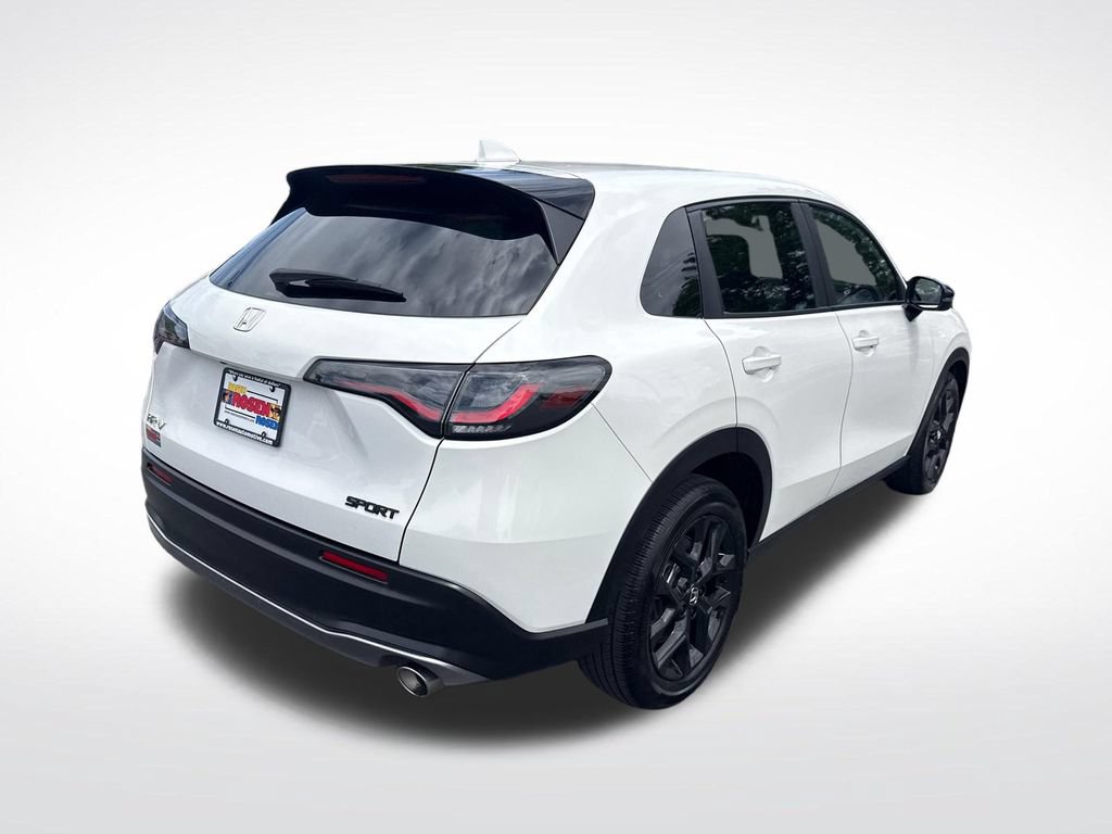 Certified 2025 Honda HR-V Sport image 5