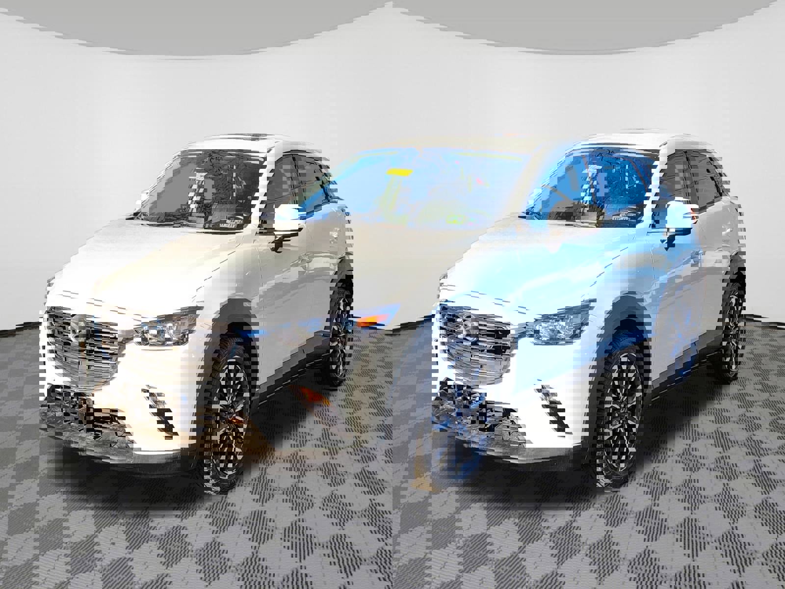 Used 2019 MAZDA CX-3 Touring w/ Preferred Equipment Package image 2