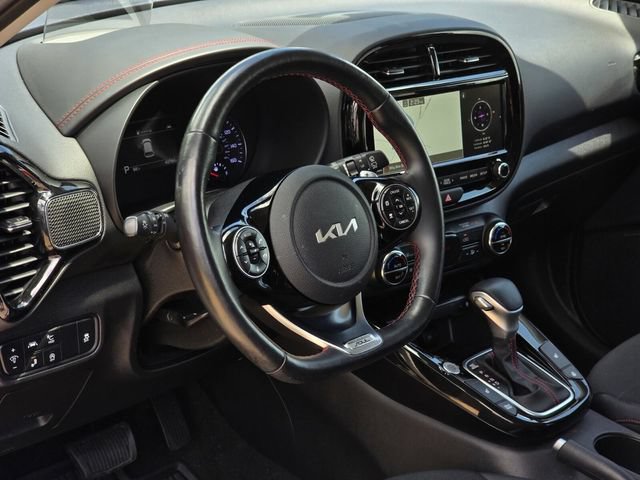 Used 2022 Kia Soul Turbo FWD image 37