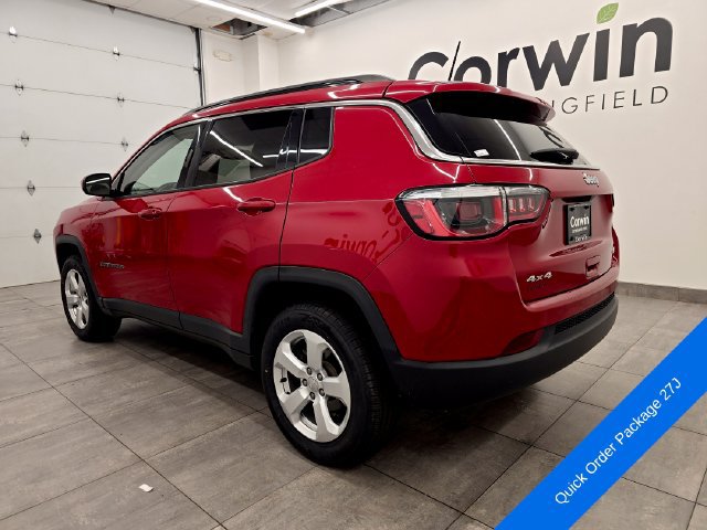 Used 2018 Jeep Compass Latitude w/ Popular Equipment Group AWD/4WD image 3