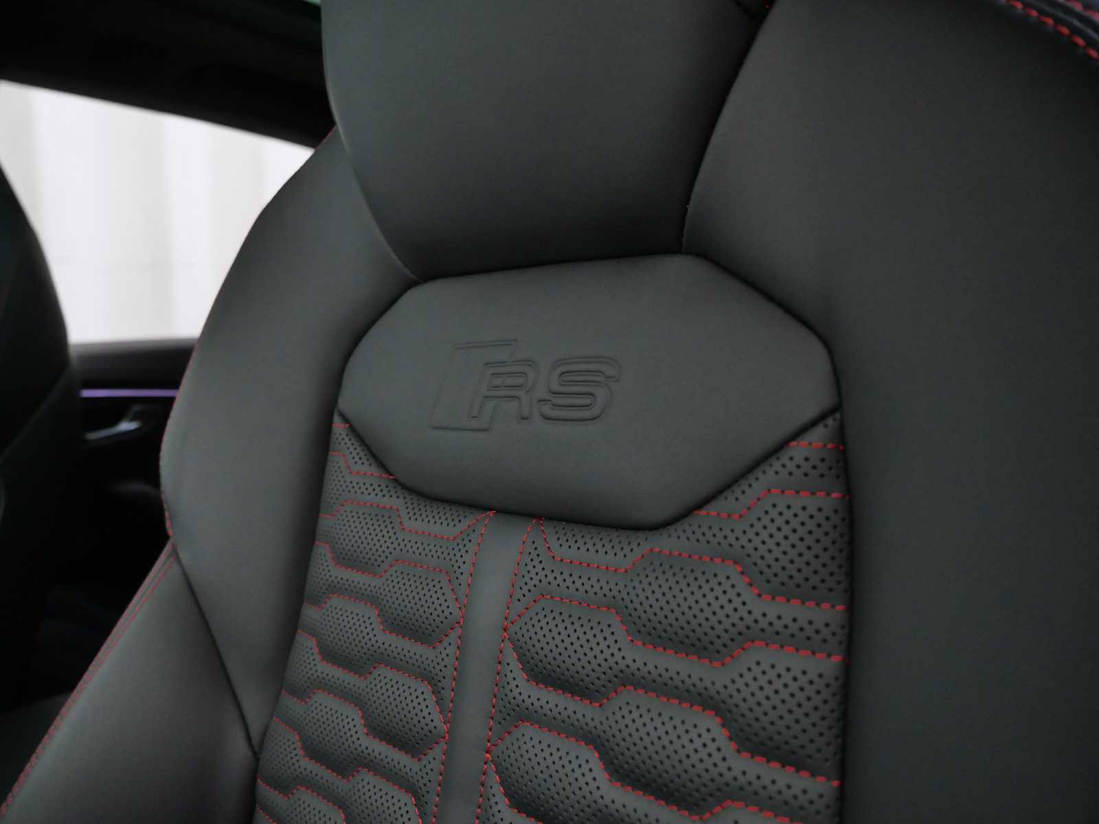 Used 2025 Audi RS Q8 performance AWD/4WD image 23