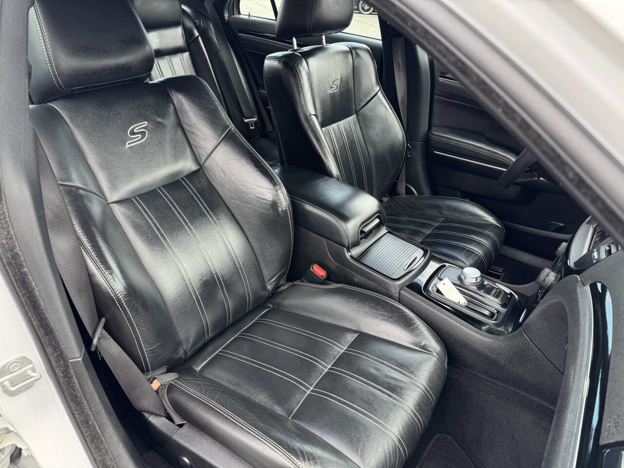 Used 2022 Chrysler 300 S image 12