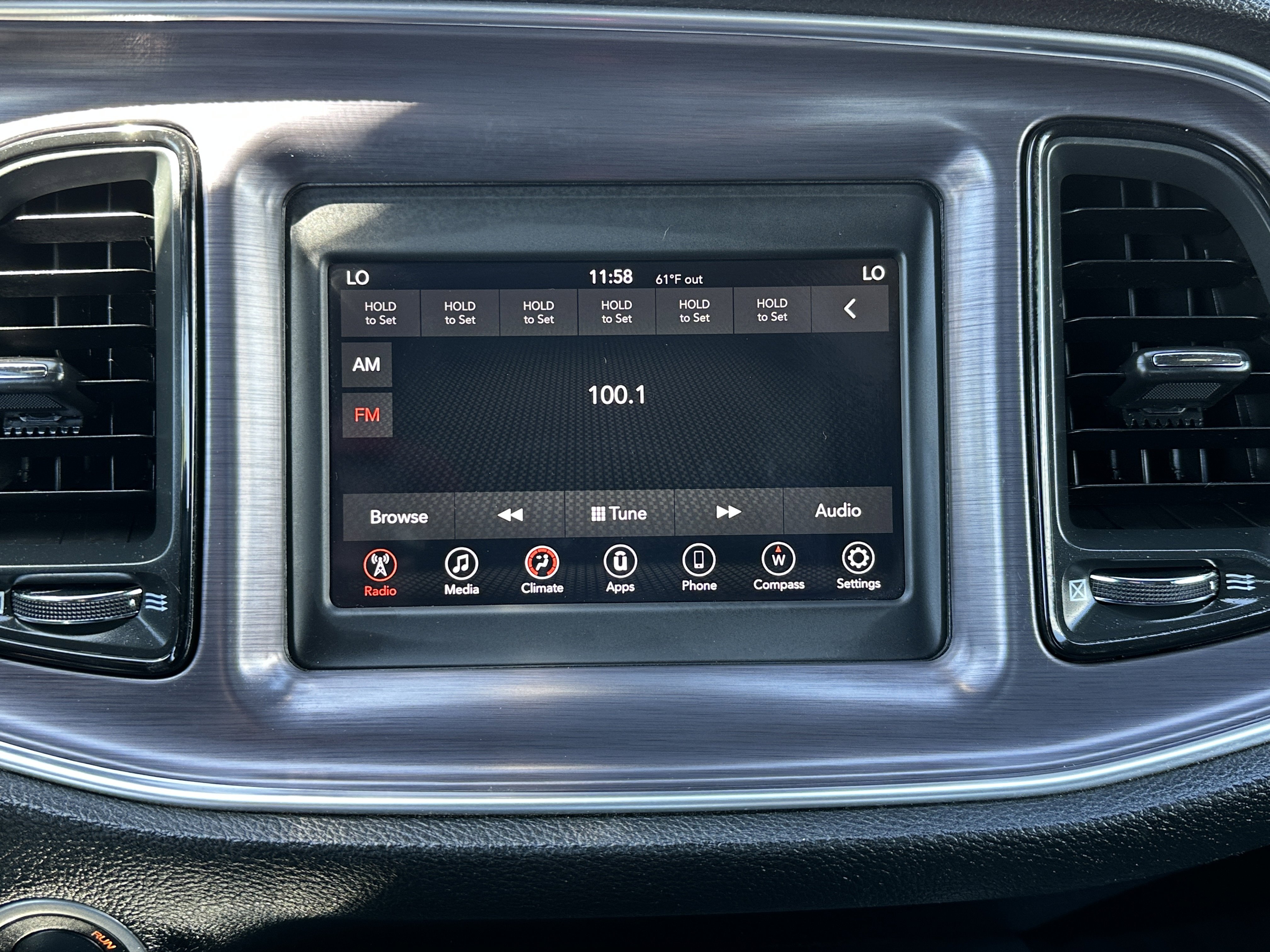 Used 2018 Dodge Challenger SXT image 27