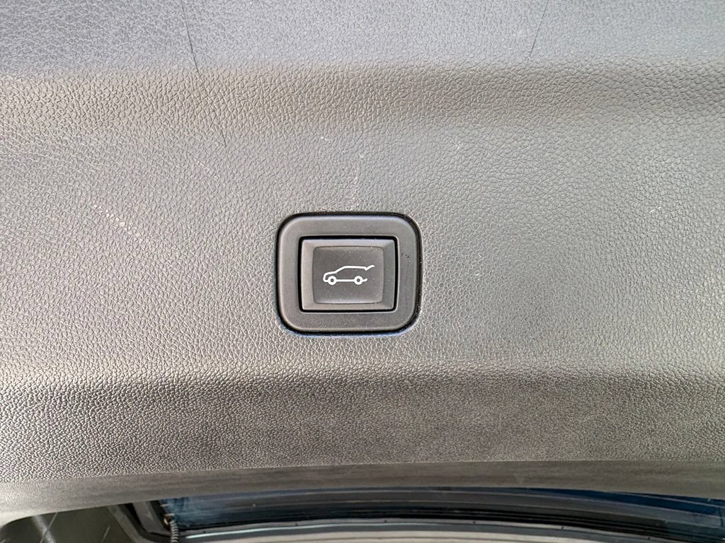 Used 2023 Chevrolet Tahoe LT w/ Luxury Package AWD/4WD image 66