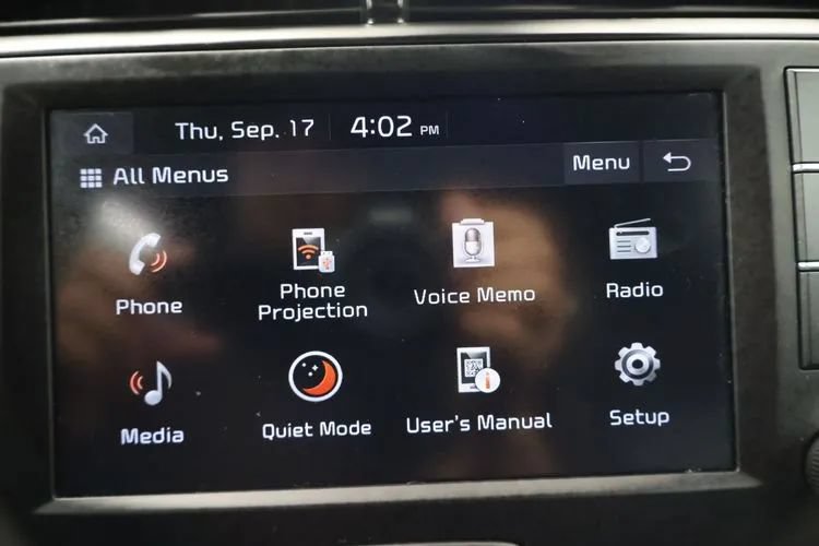 Used 2024 Kia Soul LX w/ LX Technology Package FWD image 27