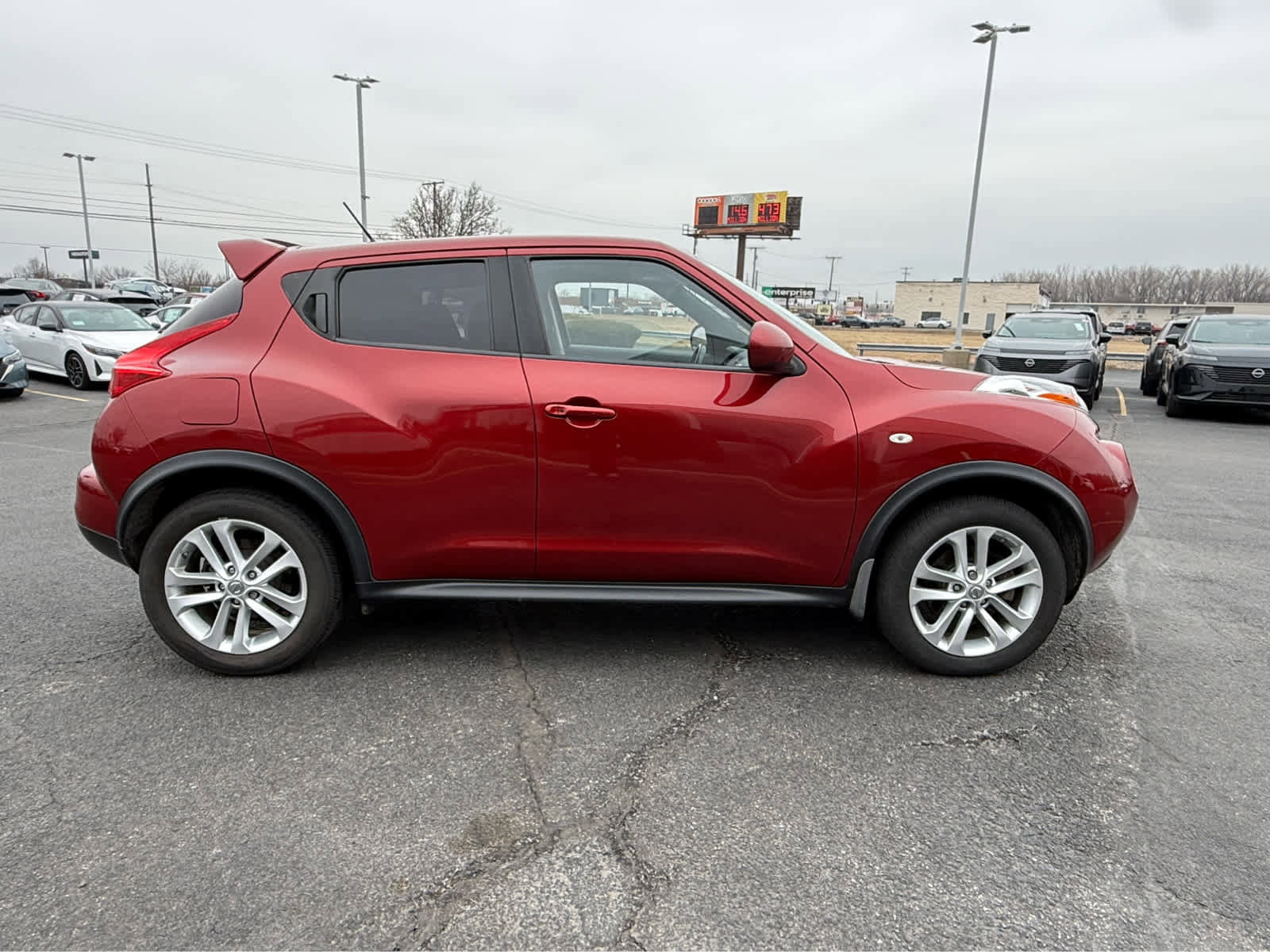 Used 2013 Nissan Juke SV image 9