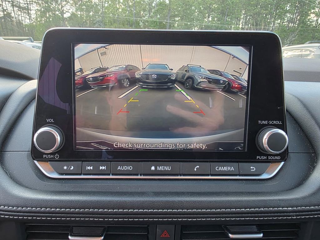 Used 2023 Nissan Rogue SV image 19