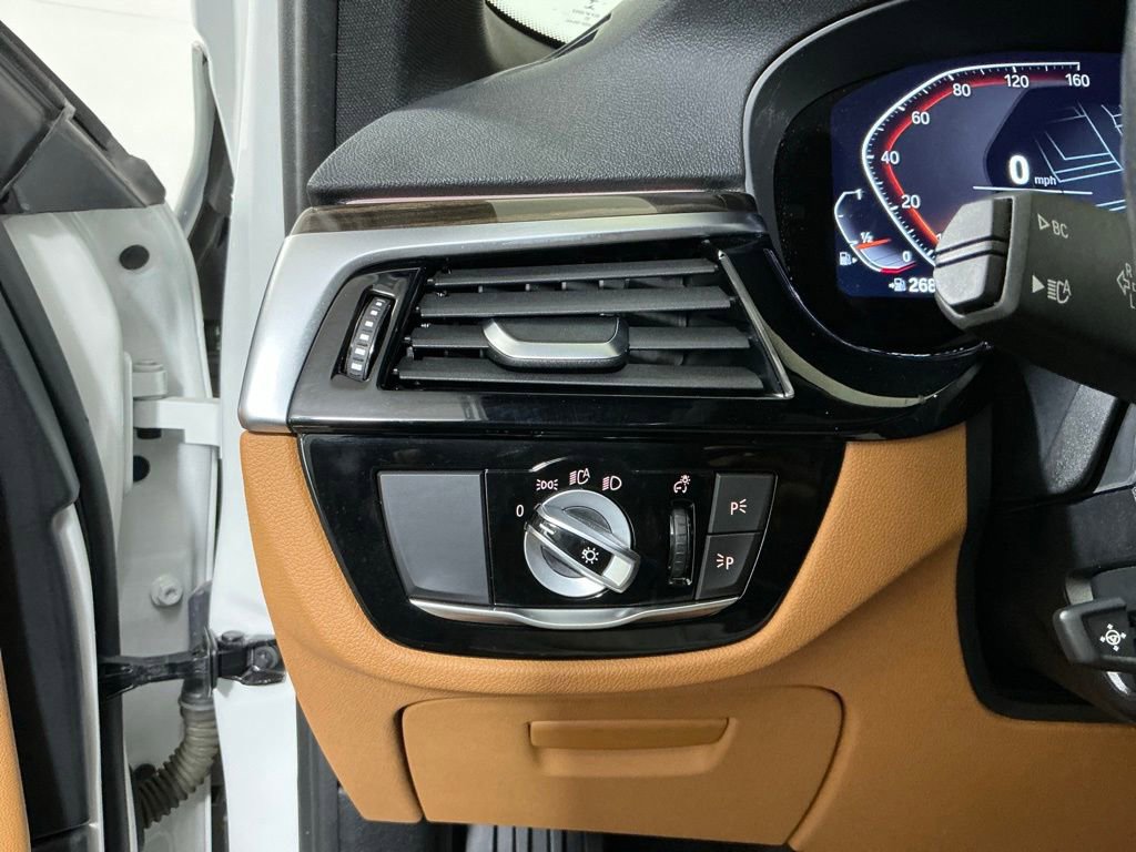 Used 2021 BMW 530i RWD image 17