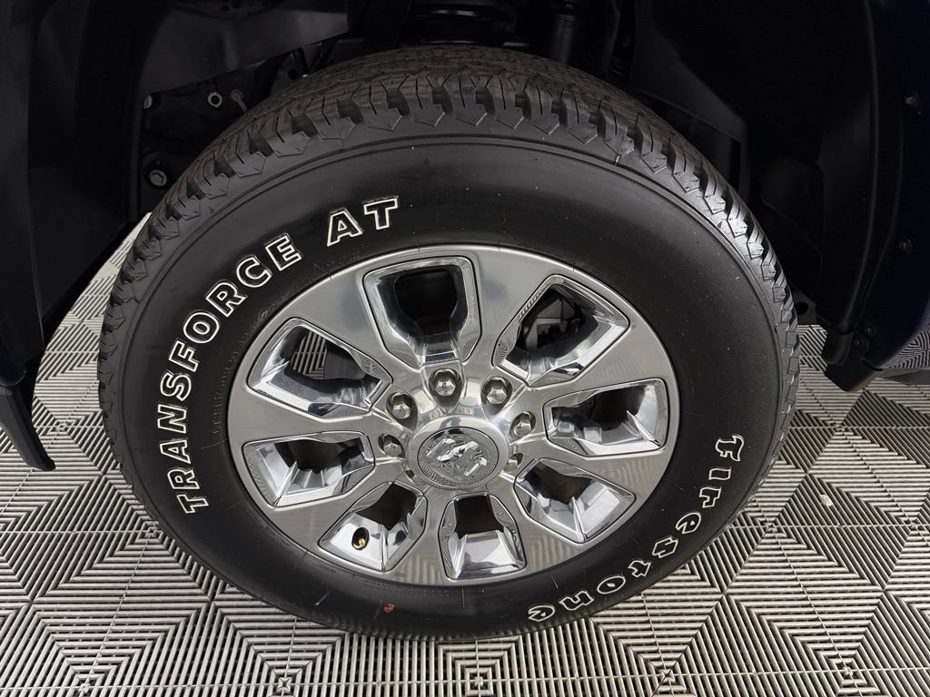 Used 2024 RAM 3500 Limited AWD/4WD image 11