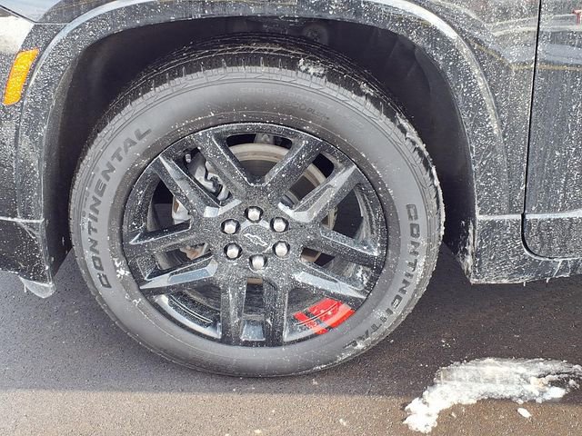 Used 2024 Chevrolet Traverse Premier w/ Redline Edition image 29