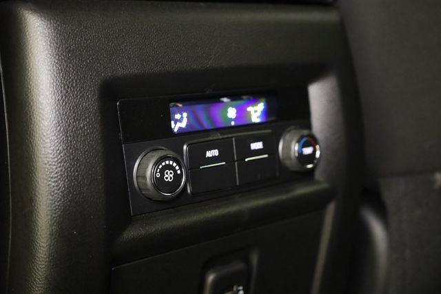 Used 2023 Chevrolet Traverse LT image 29