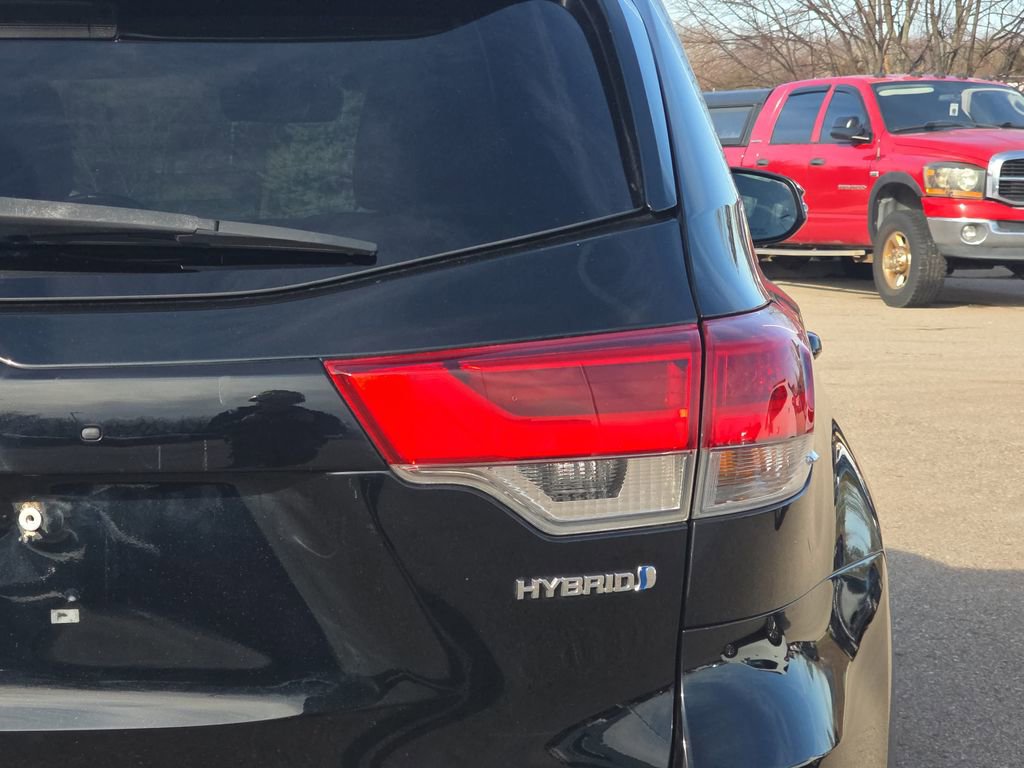 Used 2017 Toyota Highlander Limited Platinum image 36