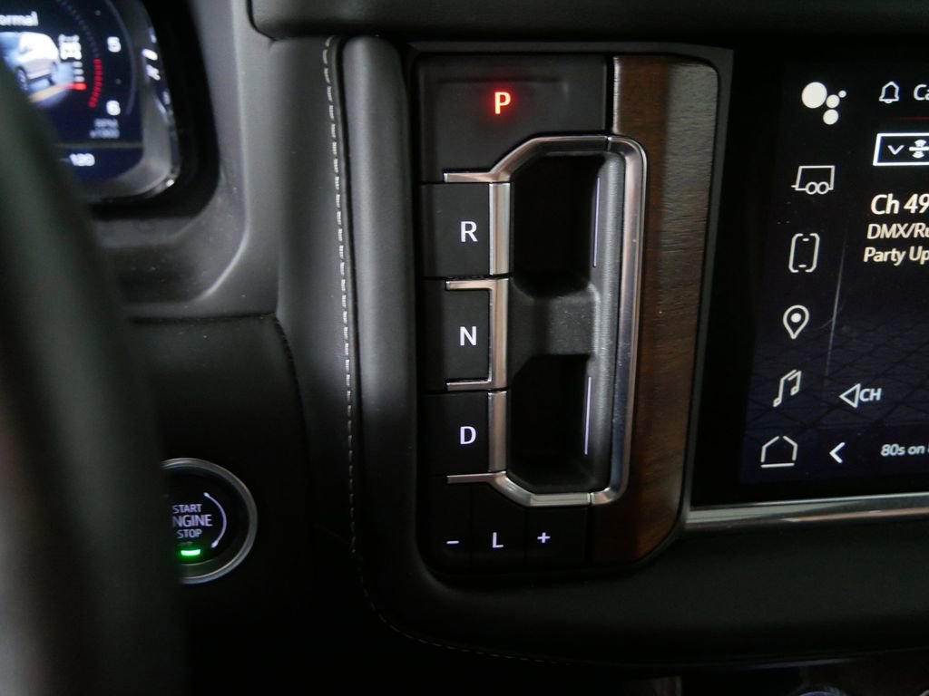 Used 2024 GMC Yukon Denali Ultimate AWD/4WD image 25
