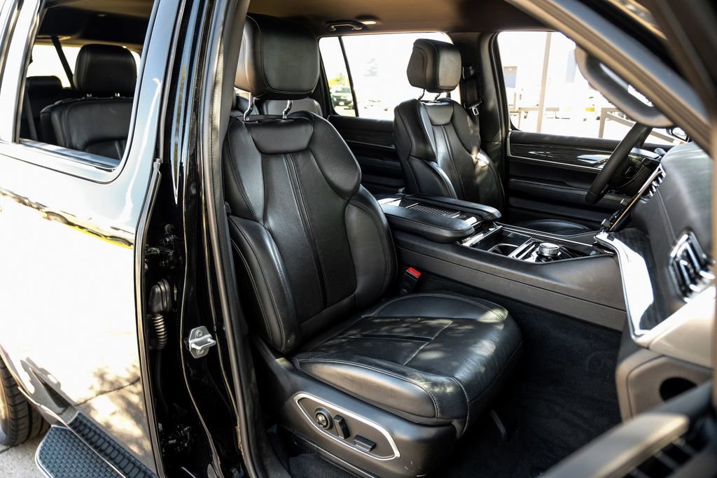 Used 2022 Jeep Wagoneer Series III image 45